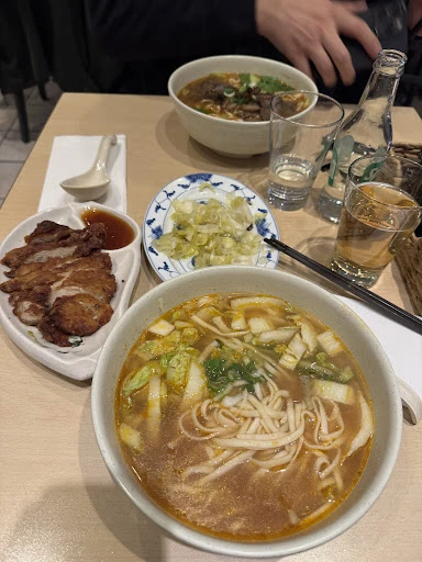 Lon Men's Noodle House photo 9